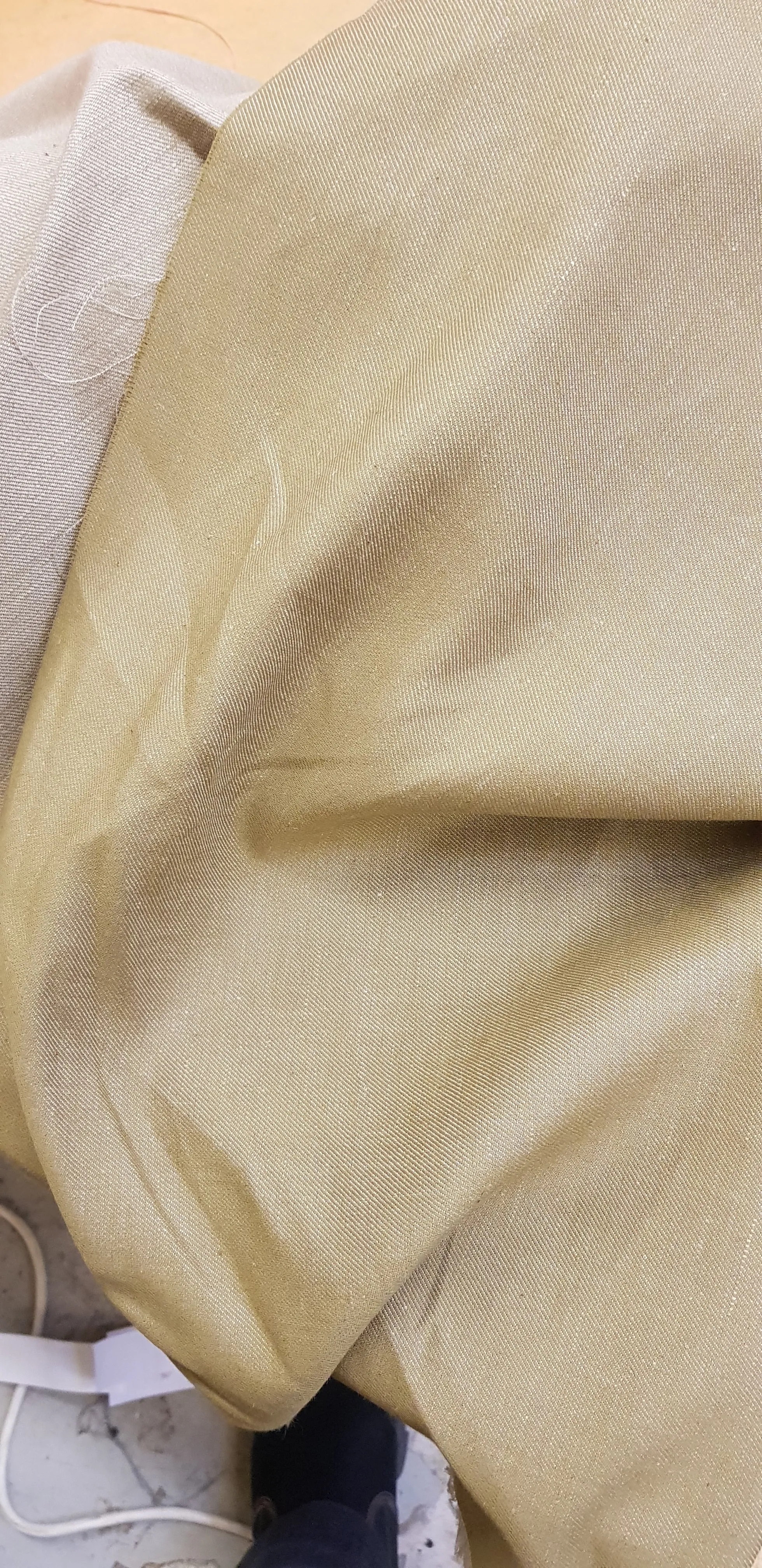 Light Weight Linens .