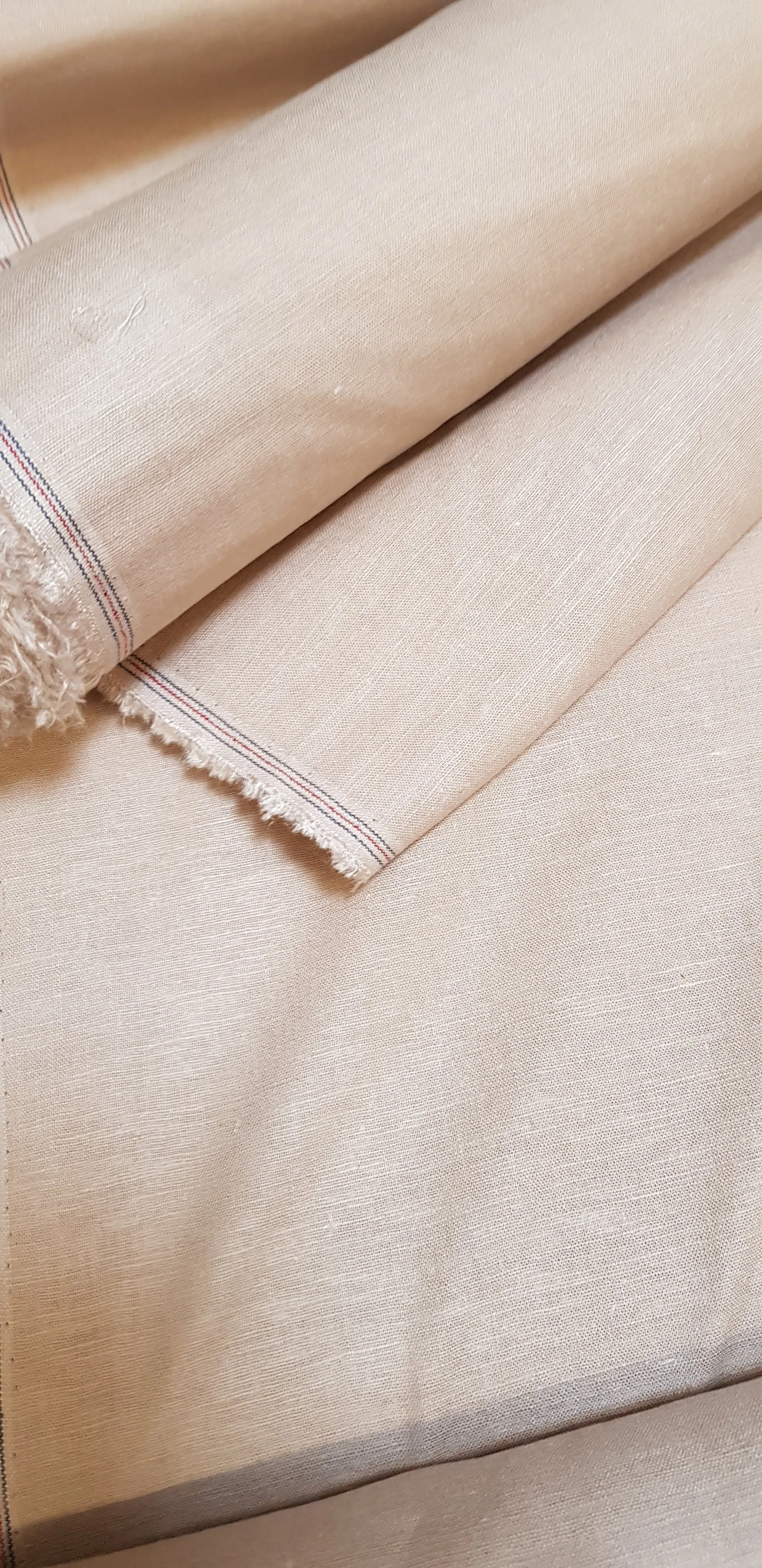 Light Weight Linens .