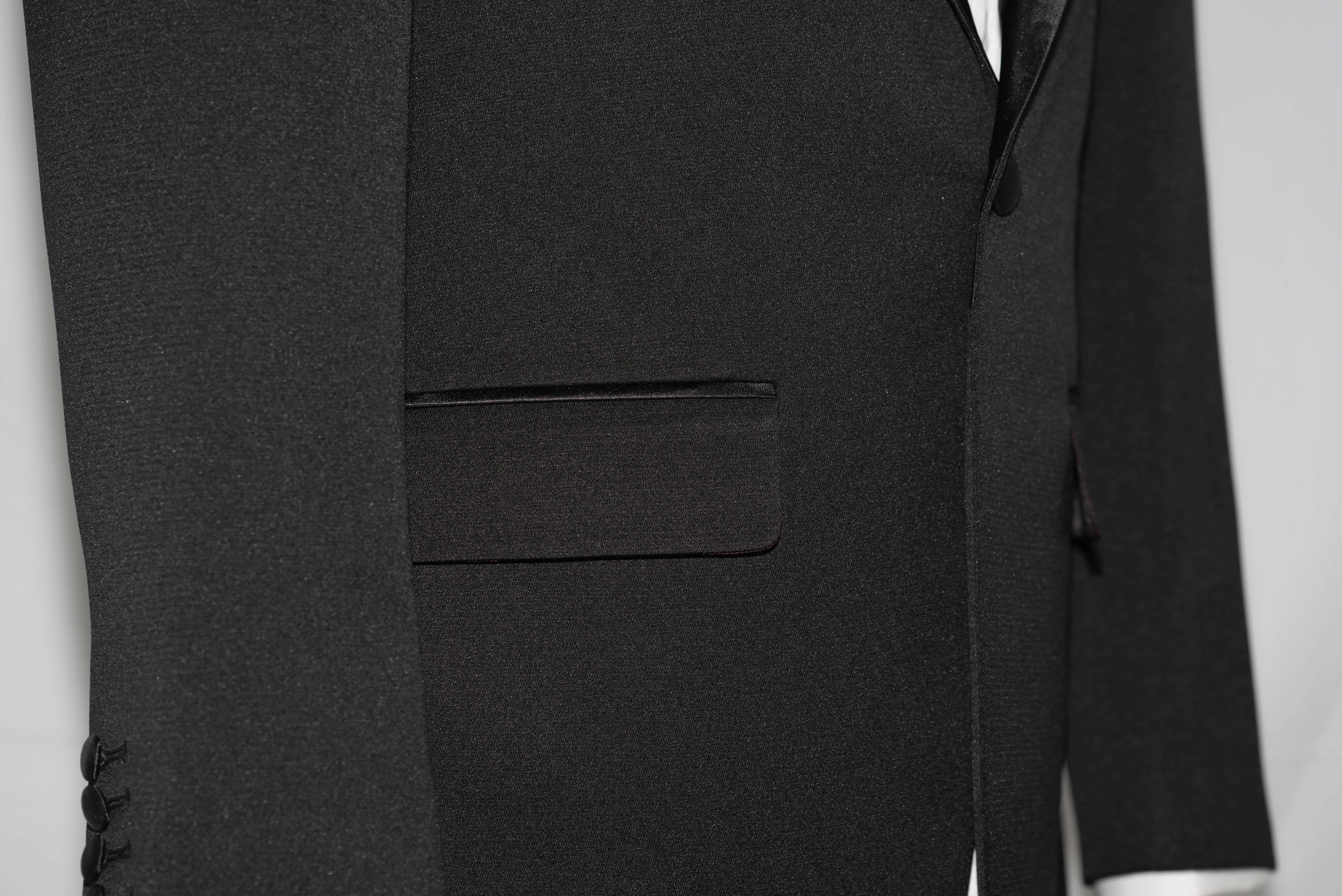 PEAK LAPEL SLIM FIT BLACK TUXEDO SUIT FOR MEN