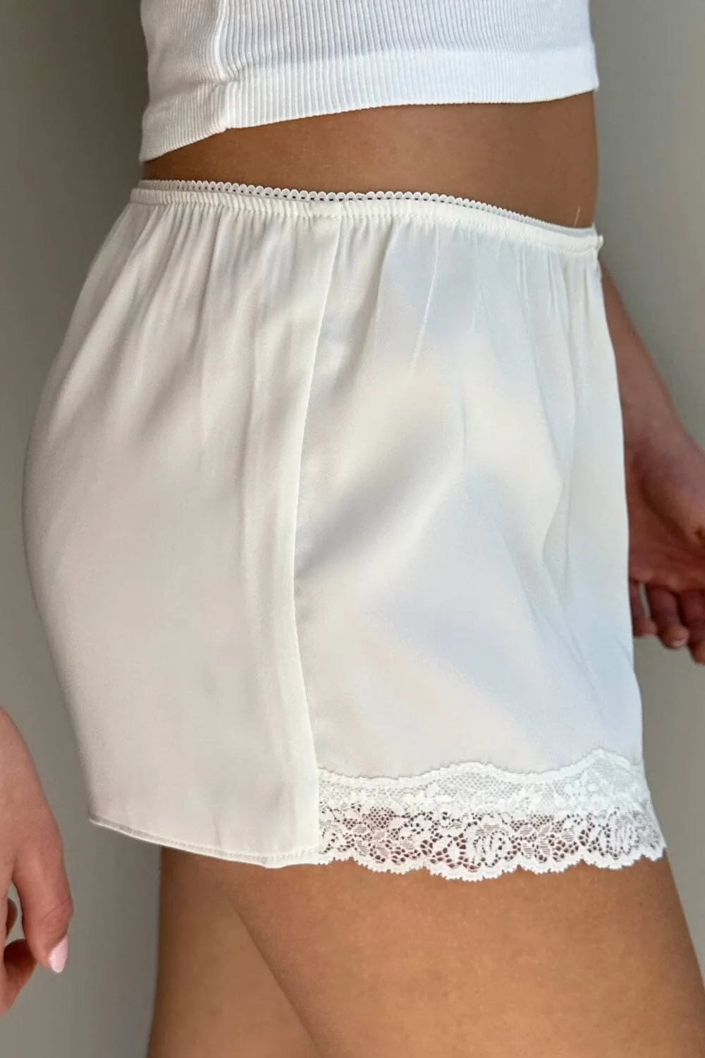 Poppy Lace Shorts