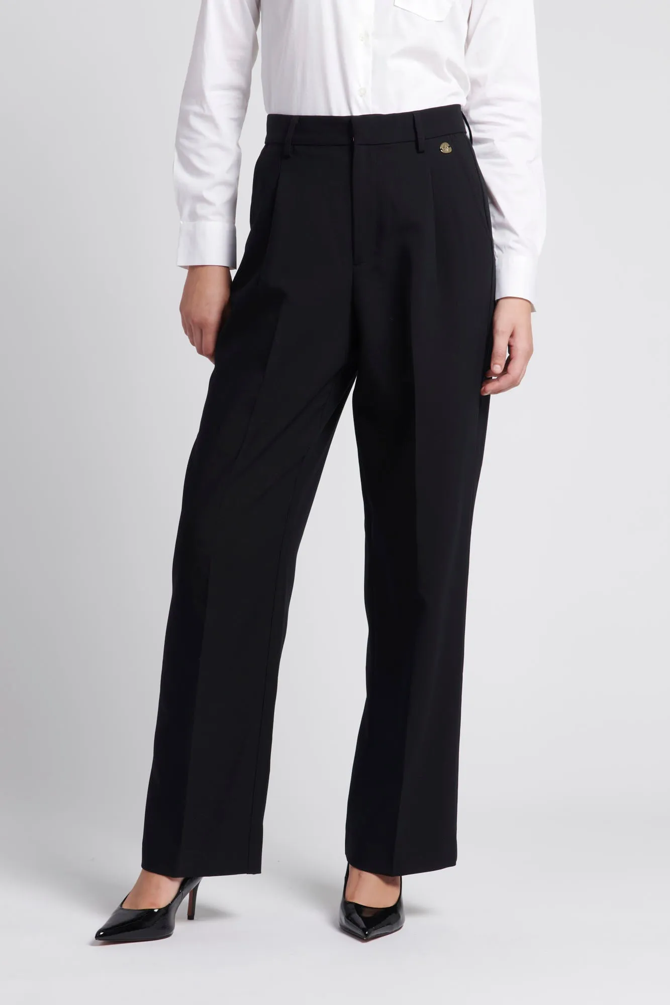 Womens Smart Straight Leg Trouser in Black